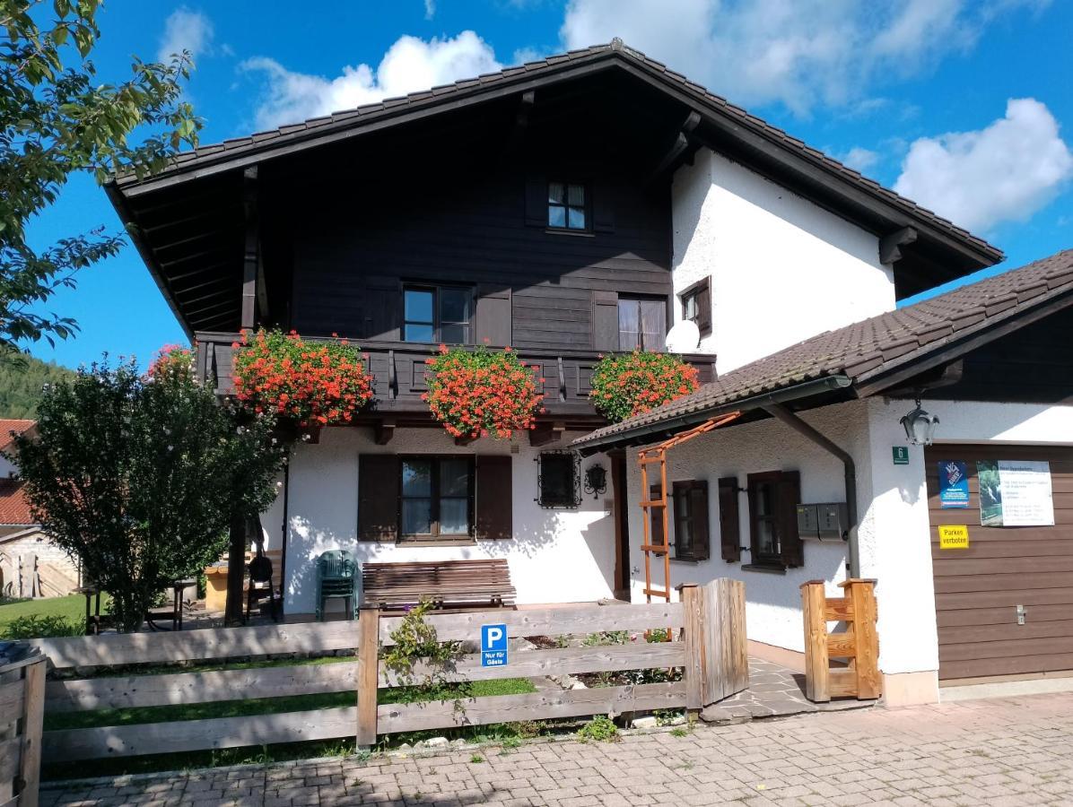 Gipfelblick Am Woessenerbach Apartamento Unterwössen Exterior foto